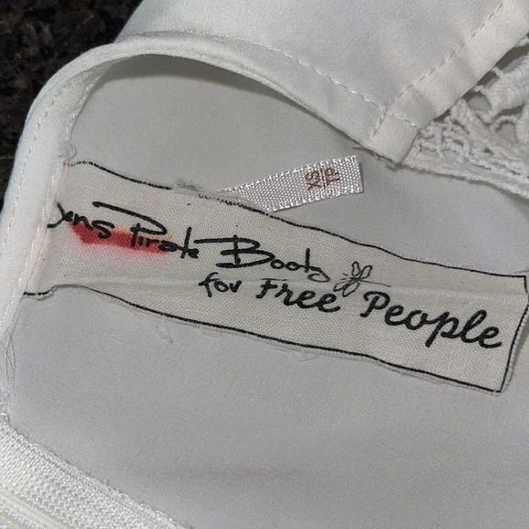 Jen’s Pirate Booty For Free People White/Ivory Lace And Satin Sleeveless… - Picture 8 of 10